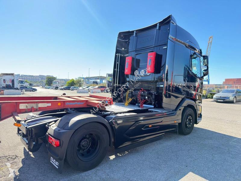 Traktor DAF 530