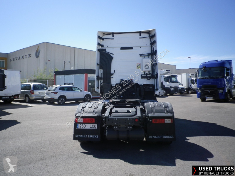 Traktor Renault