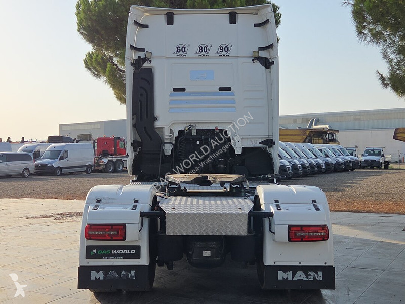 Traktor MAN 18.510