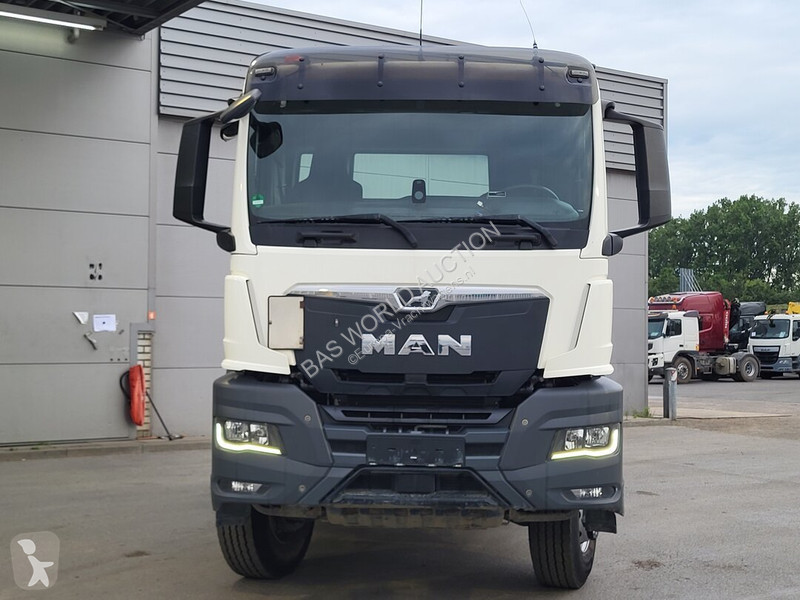 Traktor MAN 18.470