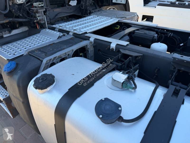 Traktor Volvo 460