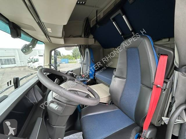 Traktor Volvo 460 Globetrotter