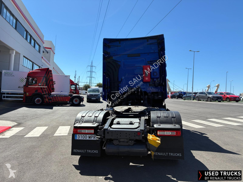 Cabeza tractora Renault