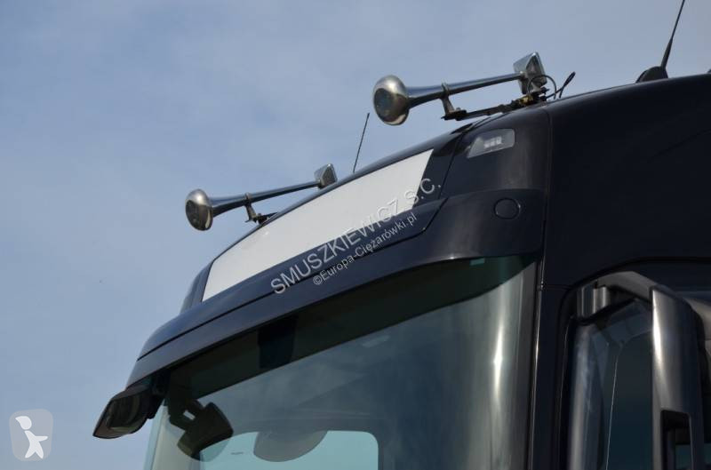 Cabeza tractora Volvo 500 Globetrotter