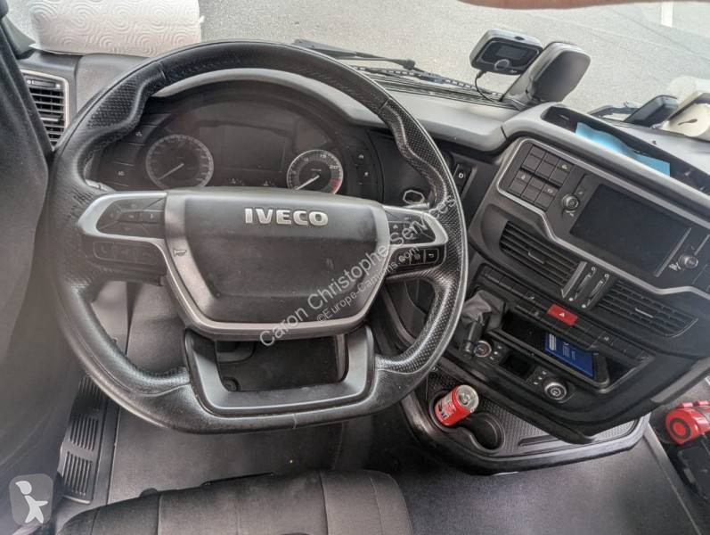 جرار Iveco 530