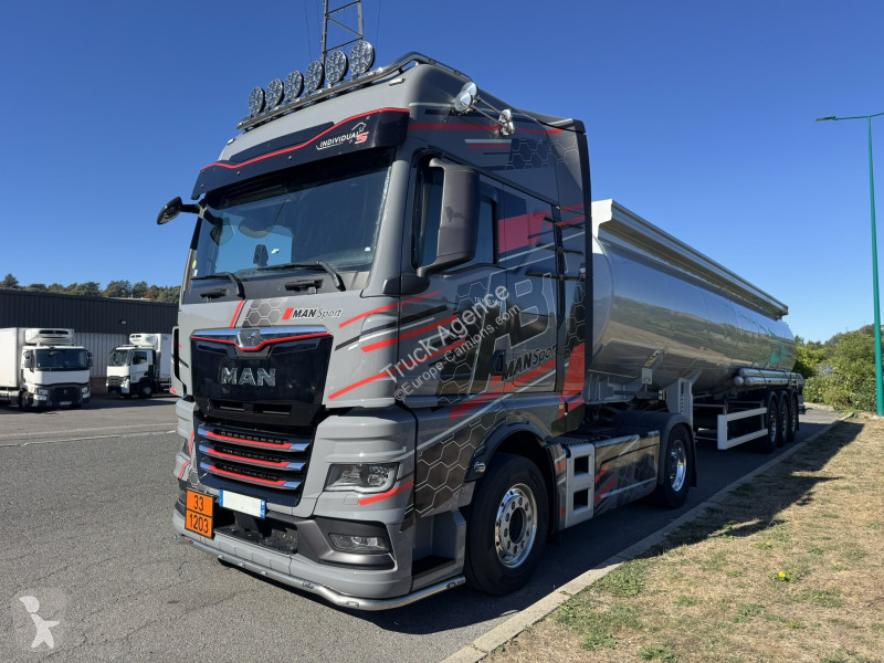 MAN  tractor unit