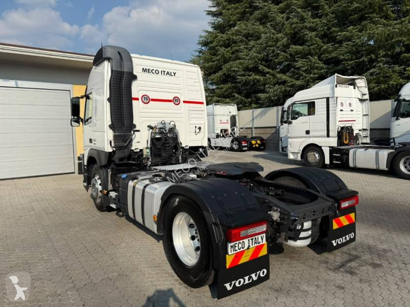 Cabeza tractora Volvo