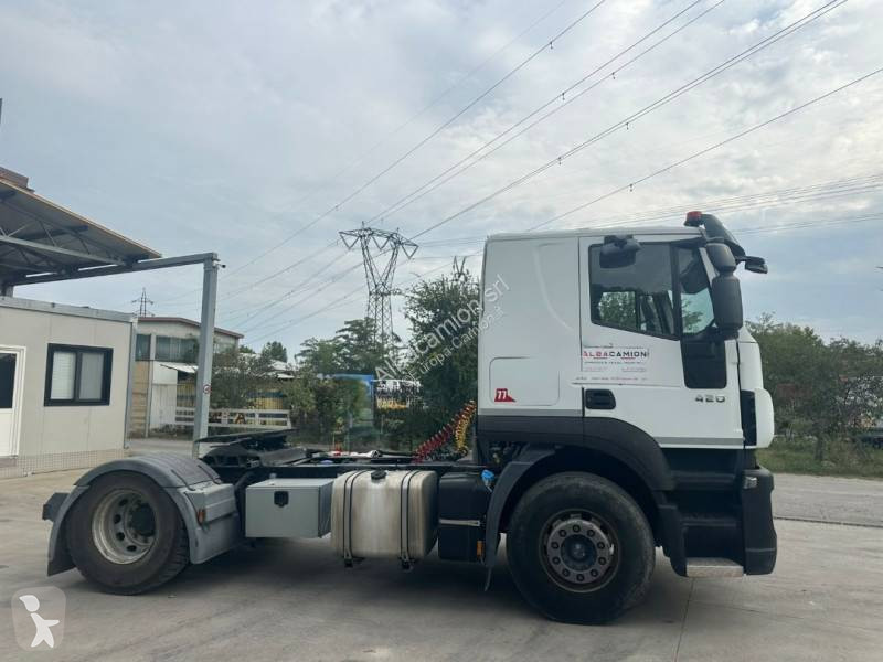 Cabeza tractora Iveco 420