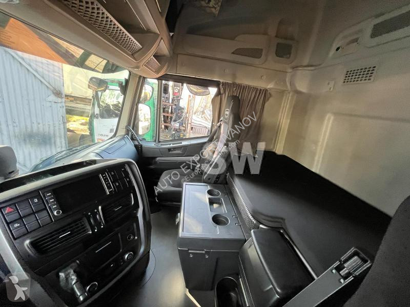 Traktor Iveco  AS 460 LNG