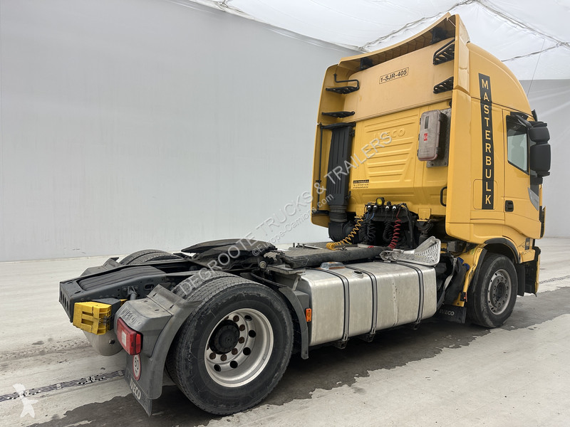 جرار Iveco 460