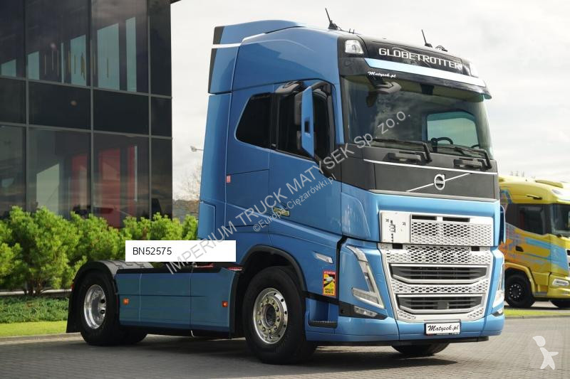 جرار Volvo