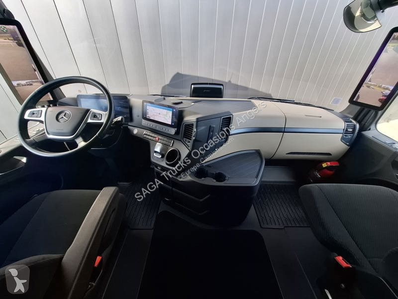 Mercedes 1848 Bigspace tractor unit