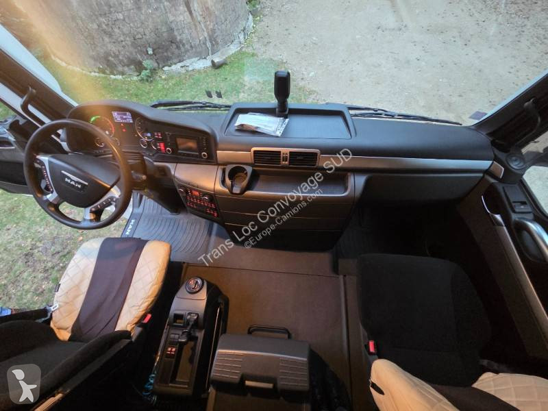 MAN 18.480 tractor unit