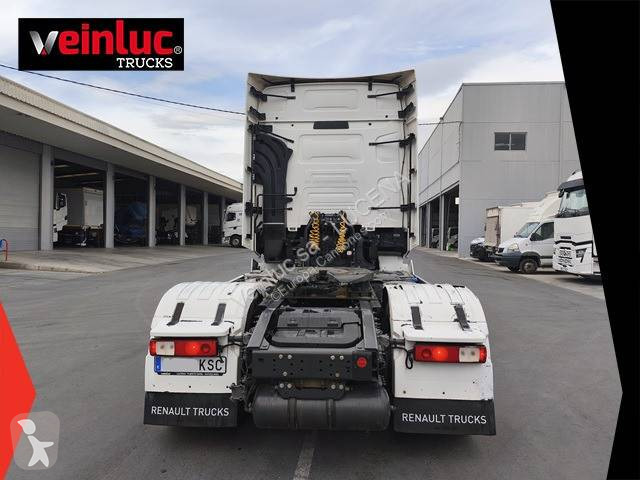 Renault 520 T4X2 E6 tractor unit