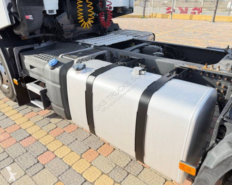 Traktor Renault 520