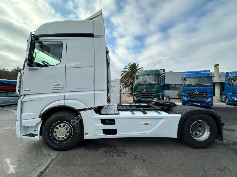 Mercedes  1851 LS tractor unit