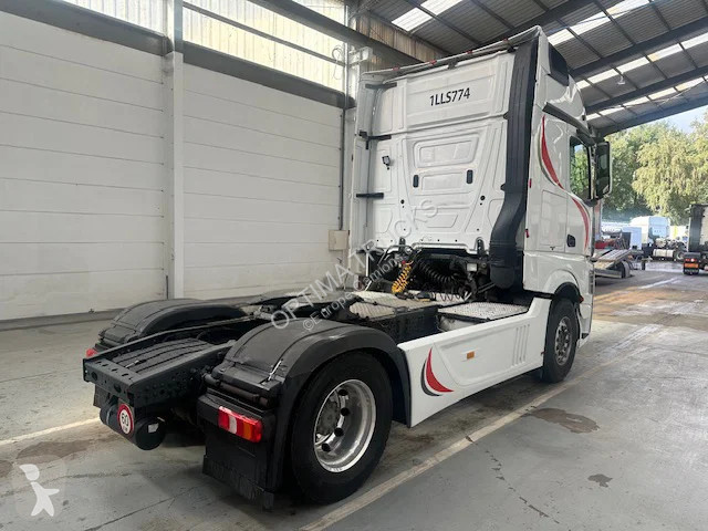 Mercedes 1845 GIGA SPACE - RETARDER tractor unit