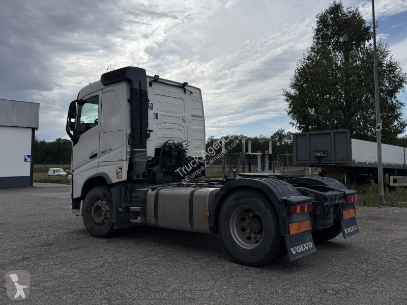 Cabeza tractora Volvo