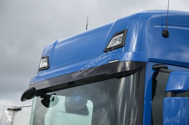 Scania 450 tractor unit
