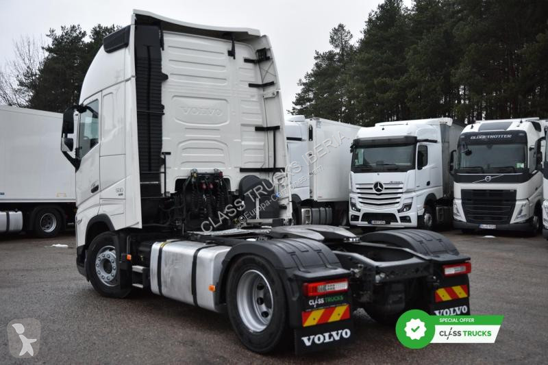 Volvo 500 Globetrotter XL tractor unit