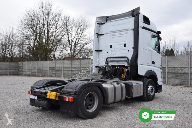 Mercedes 5 1845 BigSpace MirrorCam tractor unit