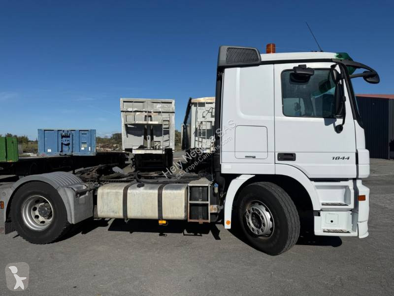 Mercedes 1844 tractor unit