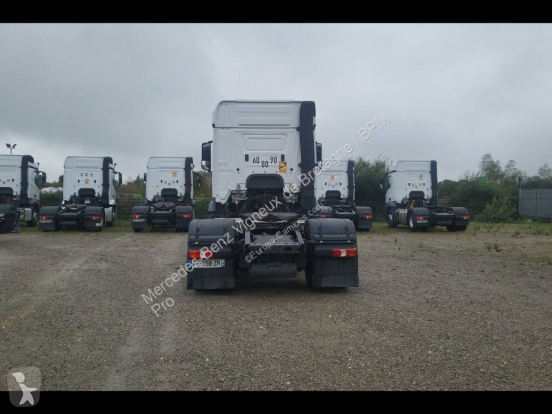 Mercedes II 1842 StreamSpace 2.3m 6 tractor unit