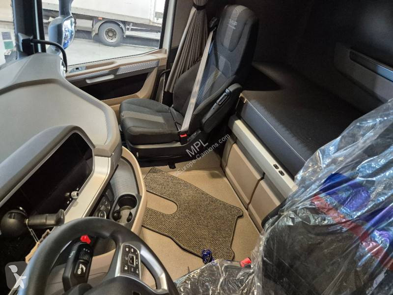 DAF 530 FT tractor unit