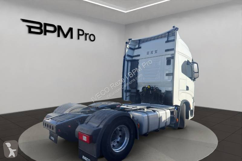 Traktor Iveco 530