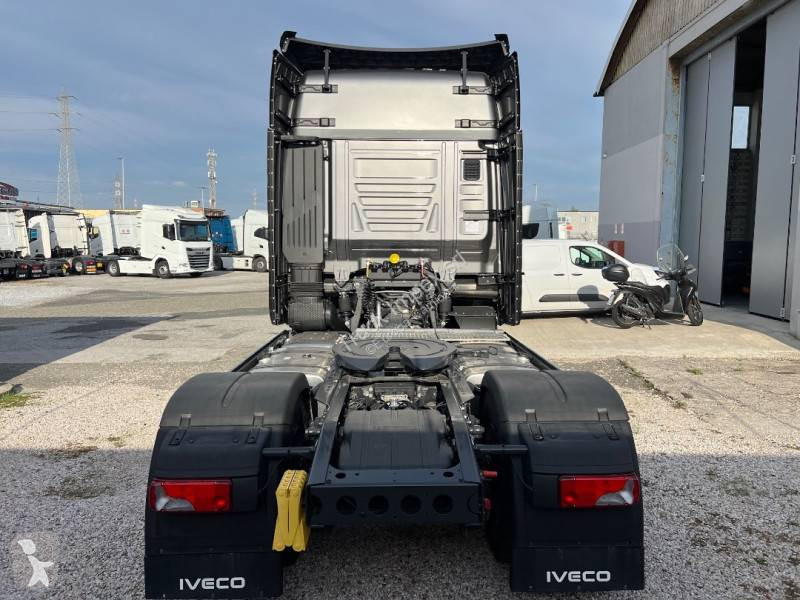 Iveco 500 tractor unit