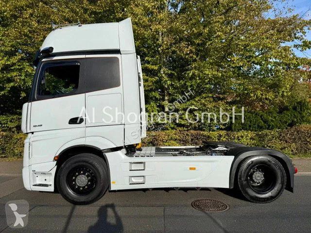 Nyergesvontató Mercedes 5/1848 GigaSpace/ Voll...