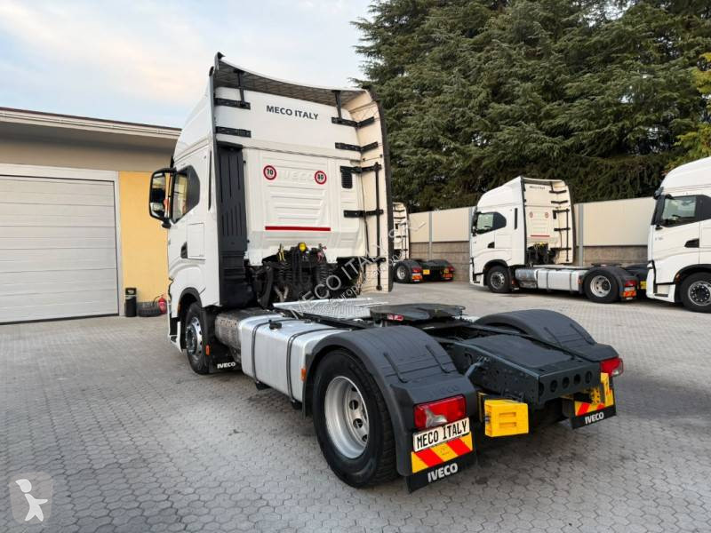 Iveco 530 tractor unit