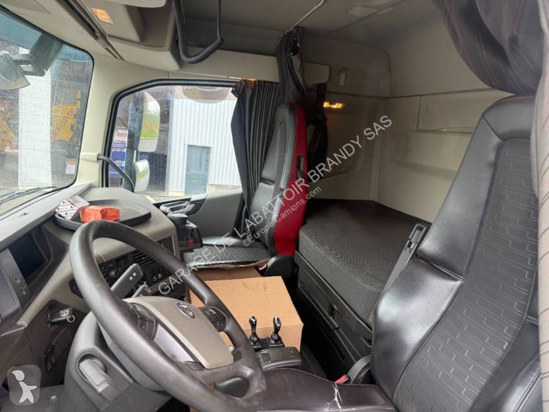 Volvo 540 tractor unit