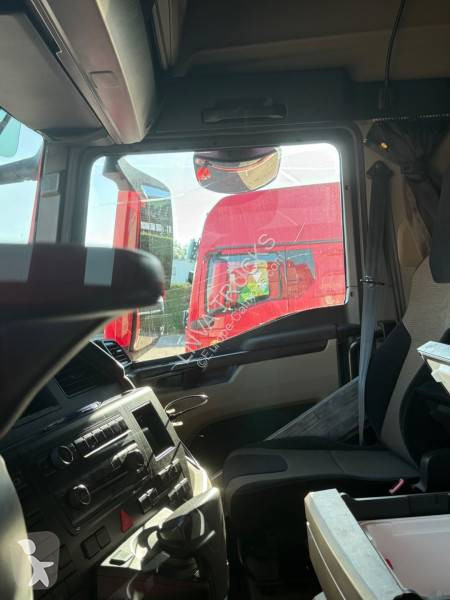MAN 18.510 tractor unit