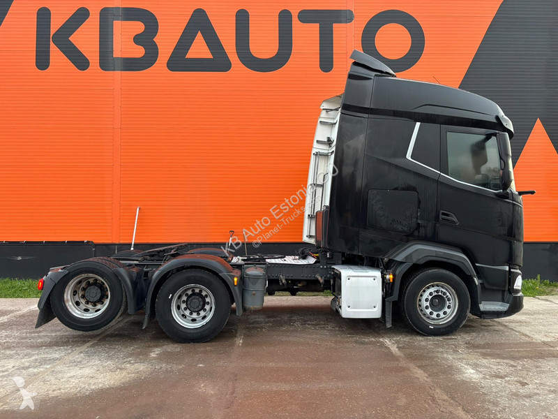 DAF 530 6x2 HYDRAULICS / DOUBLE BOGIE tractor unit
