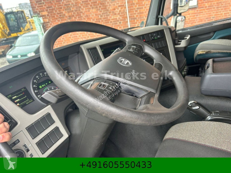 Volvo 420 tractor unit