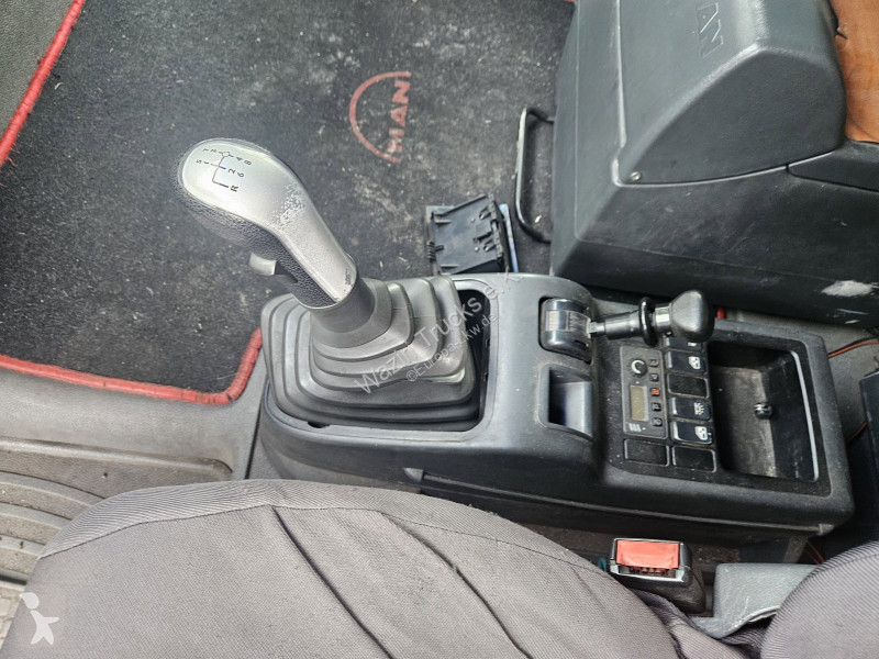MAN 18 tractor unit