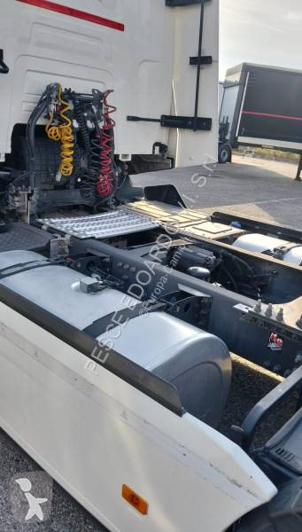 Renault 480 T4X2 E6 tractor unit