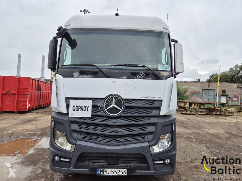 Mercedes 1845 tractor unit