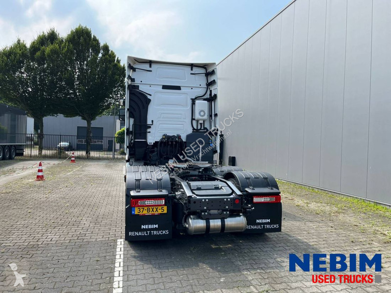 Renault T520 6x2 - Hydrauliek tractor unit