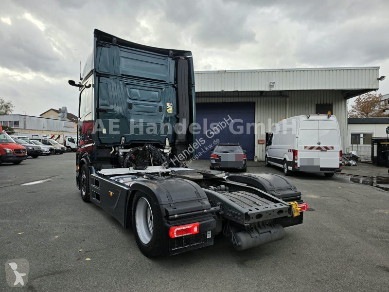 Mercedes 5 1843 GigaSpace LL...