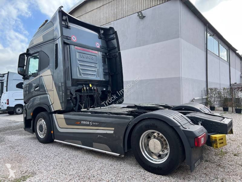 Iveco 570 tractor unit
