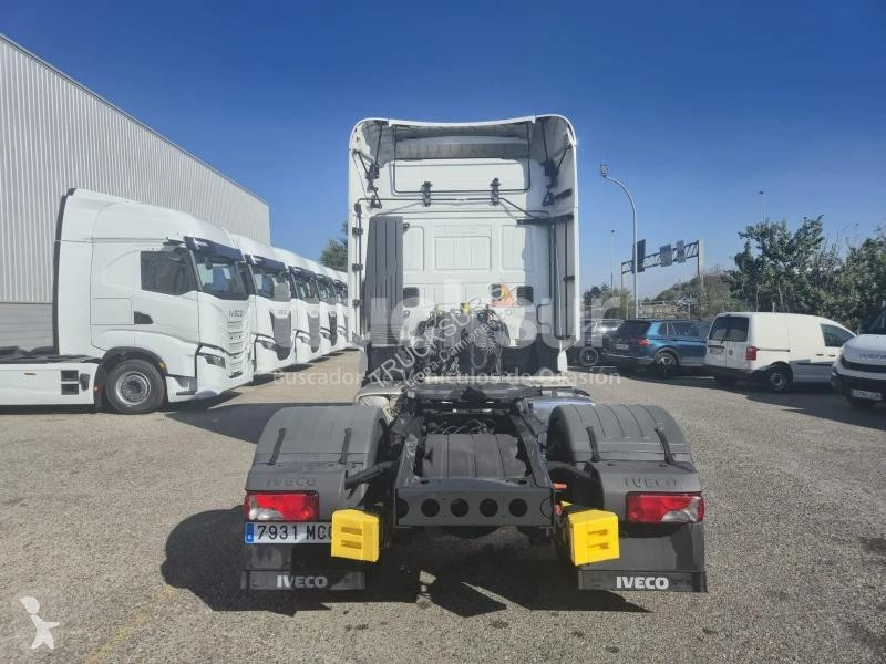 Iveco AT440S46T/P tractor unit