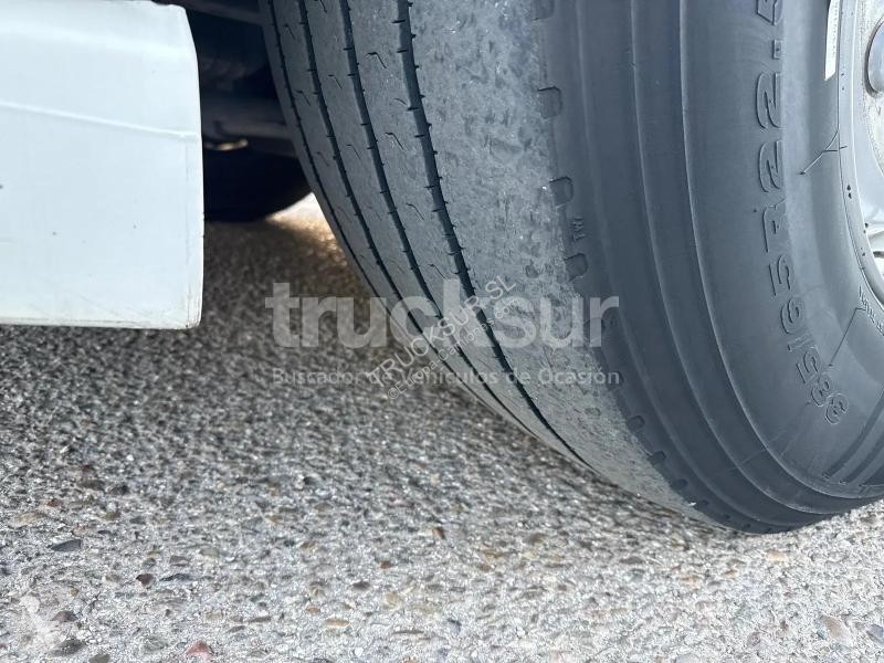 Scania R520 tractor unit