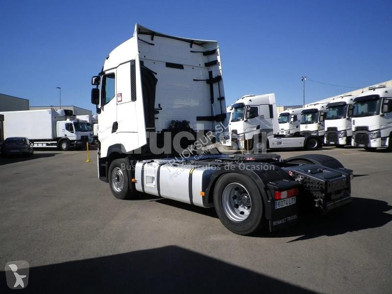 Renault T520 HIGH SLEEPER CAB tractor unit