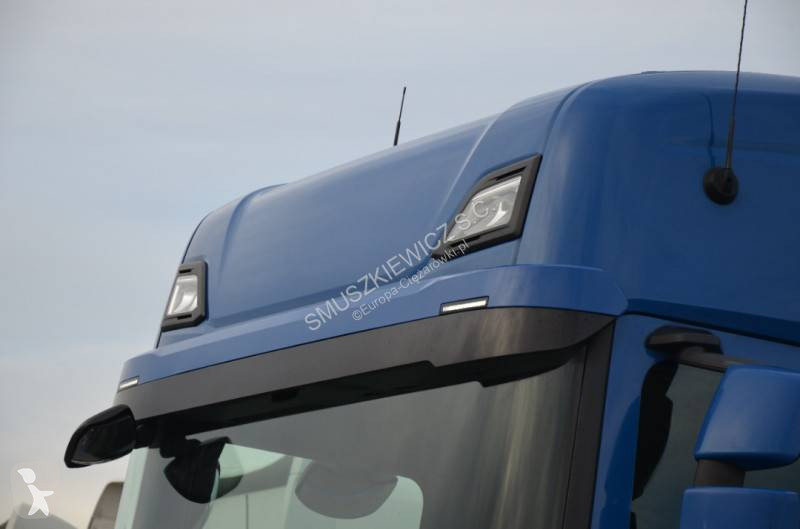 Scania 450 tractor unit