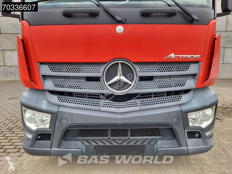 Nyergesvontató Mercedes 1840 4X2 StreamSpace...