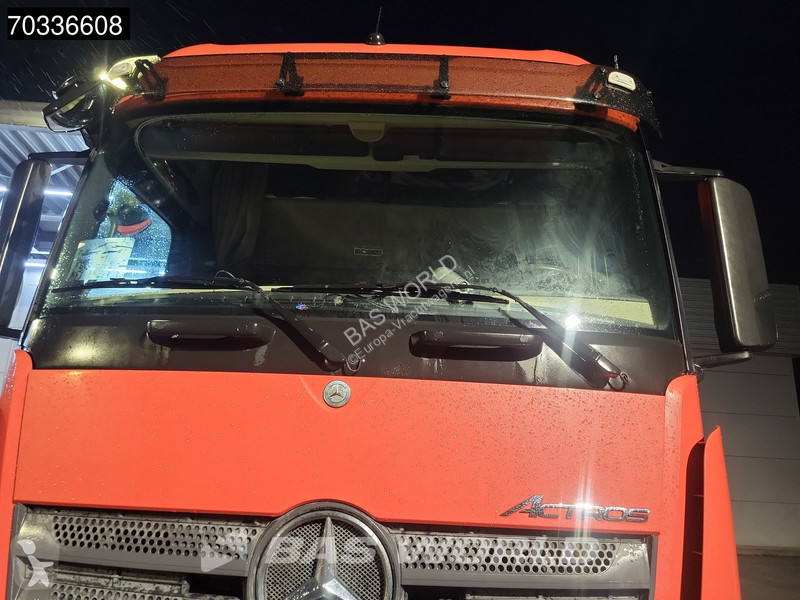 Nyergesvontató Mercedes 1840 4X2 StreamSpace...