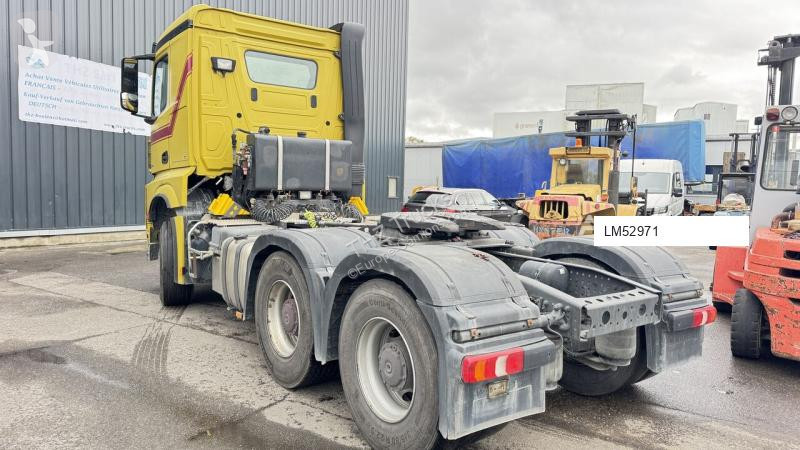 Mercedes 3358 tractor unit