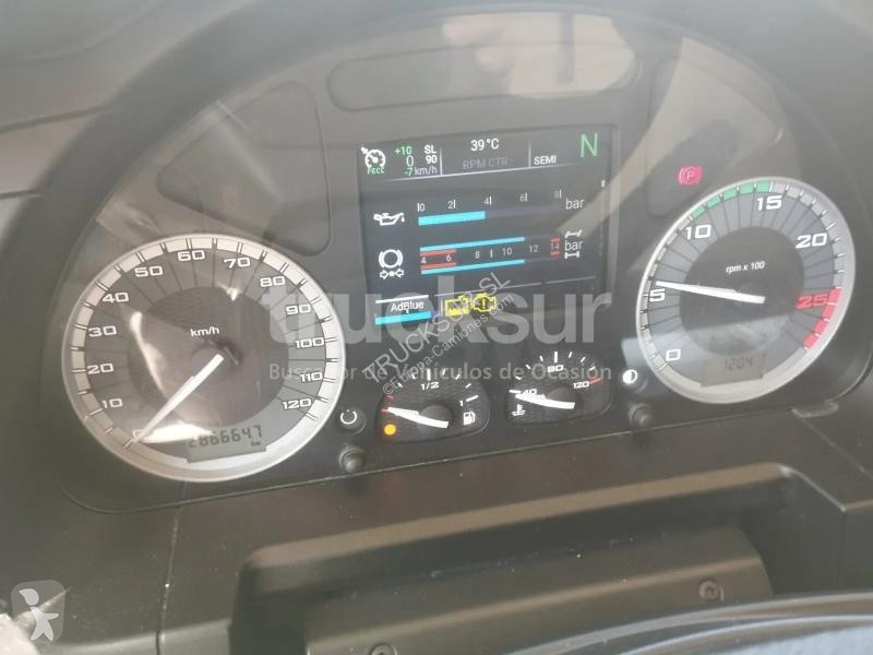 Iveco AS440S49T/P tractor unit